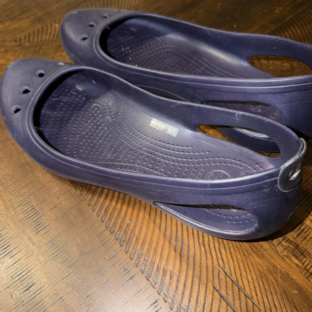 Crocs Kadee Flats Women's Size 11 Navy Blue Beach Summer Resortwear